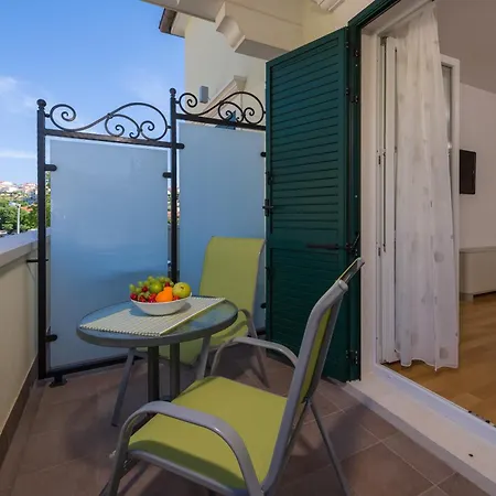 With Swimming Pool Hvar - 22431 Daire